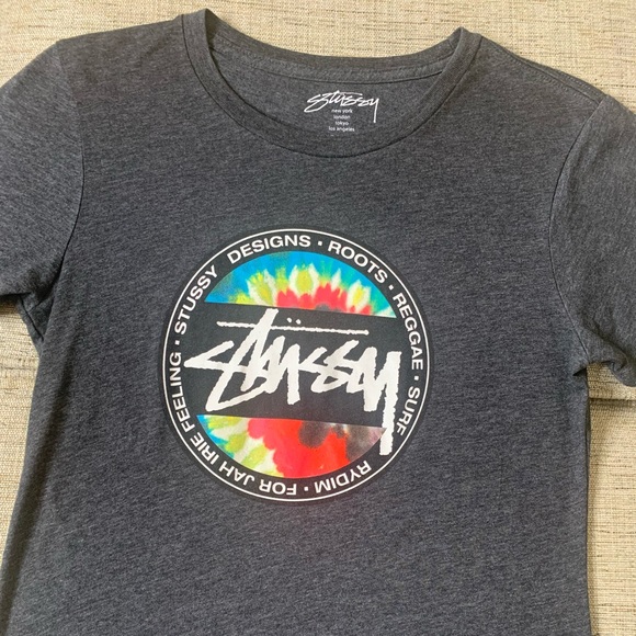 💫HP‼️💫 STUSSY Fitted Graphic Tee in Charcoal Gray, Size Medium - Picture 3 of 6